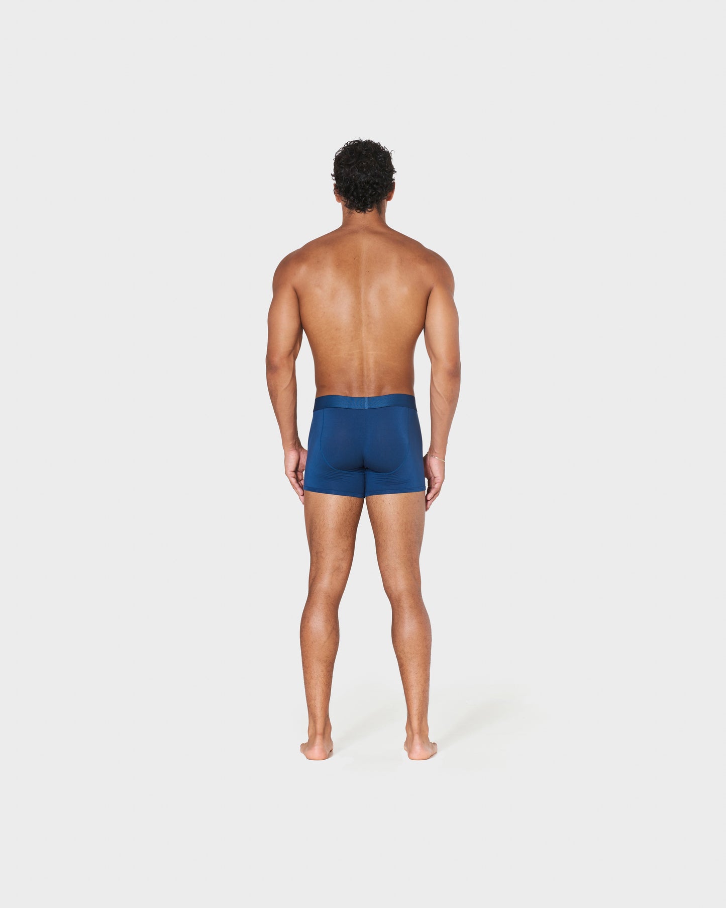 CLASSIC BLUE (BASIC)