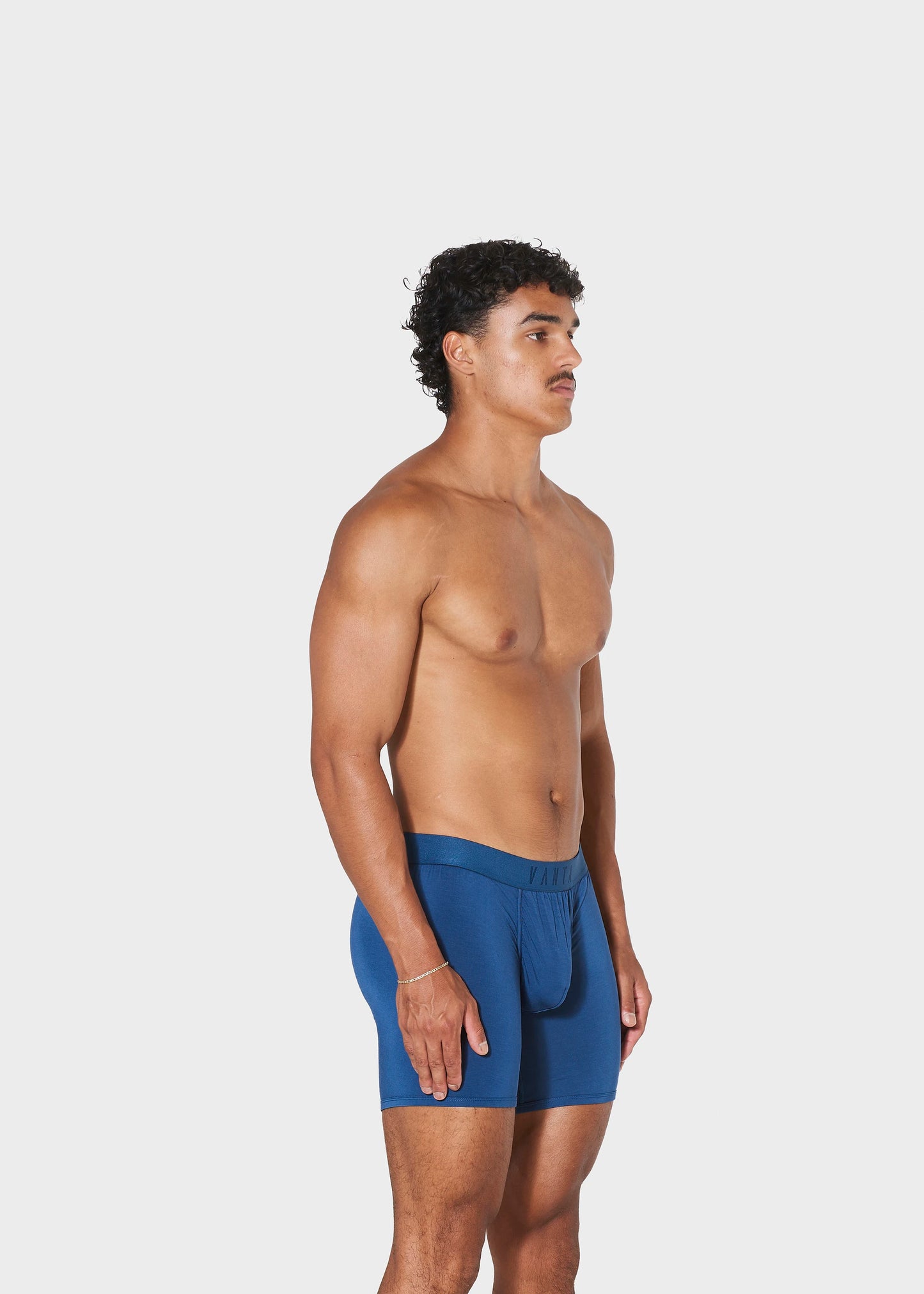 BLUE (LANG)