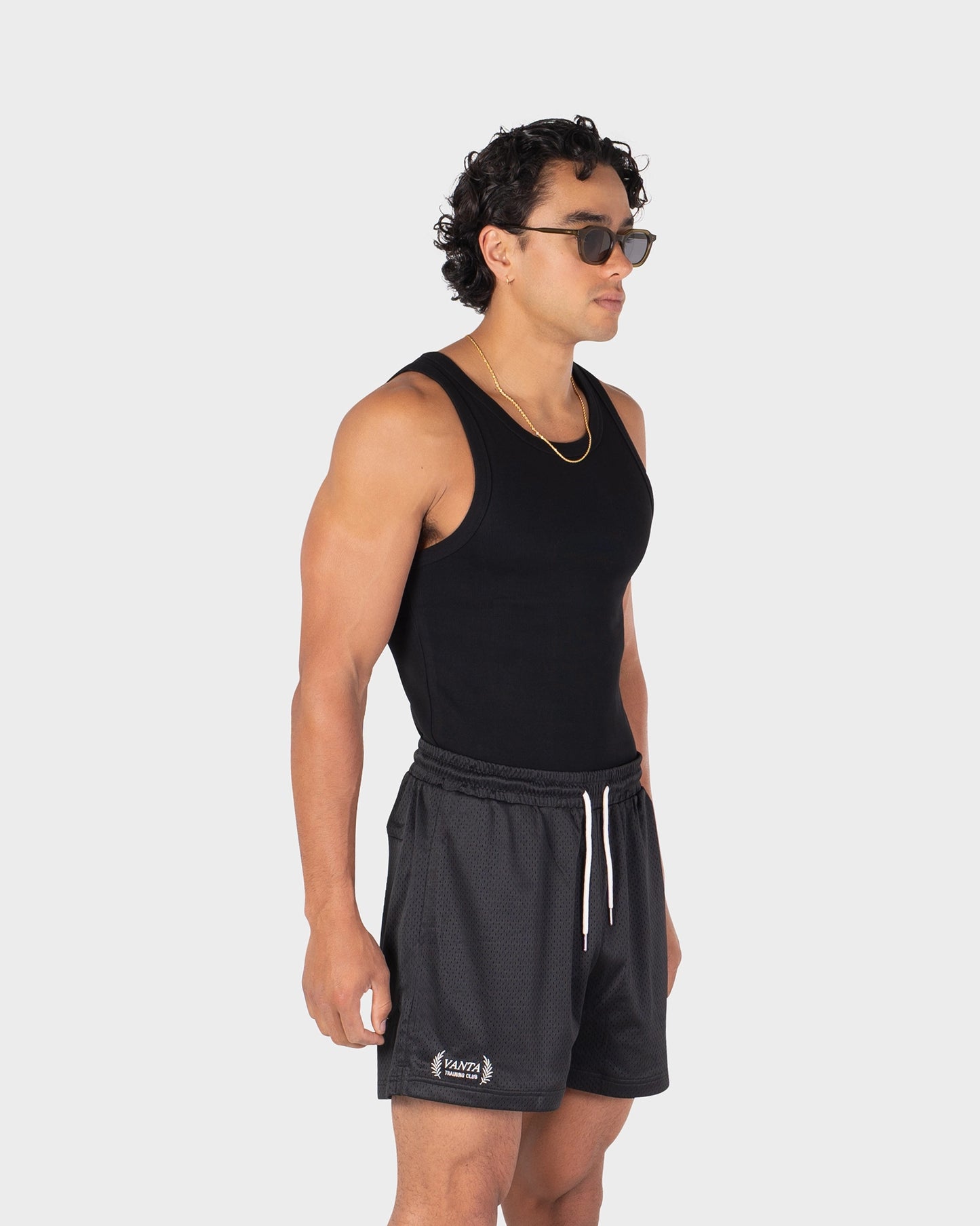BLACK VEST